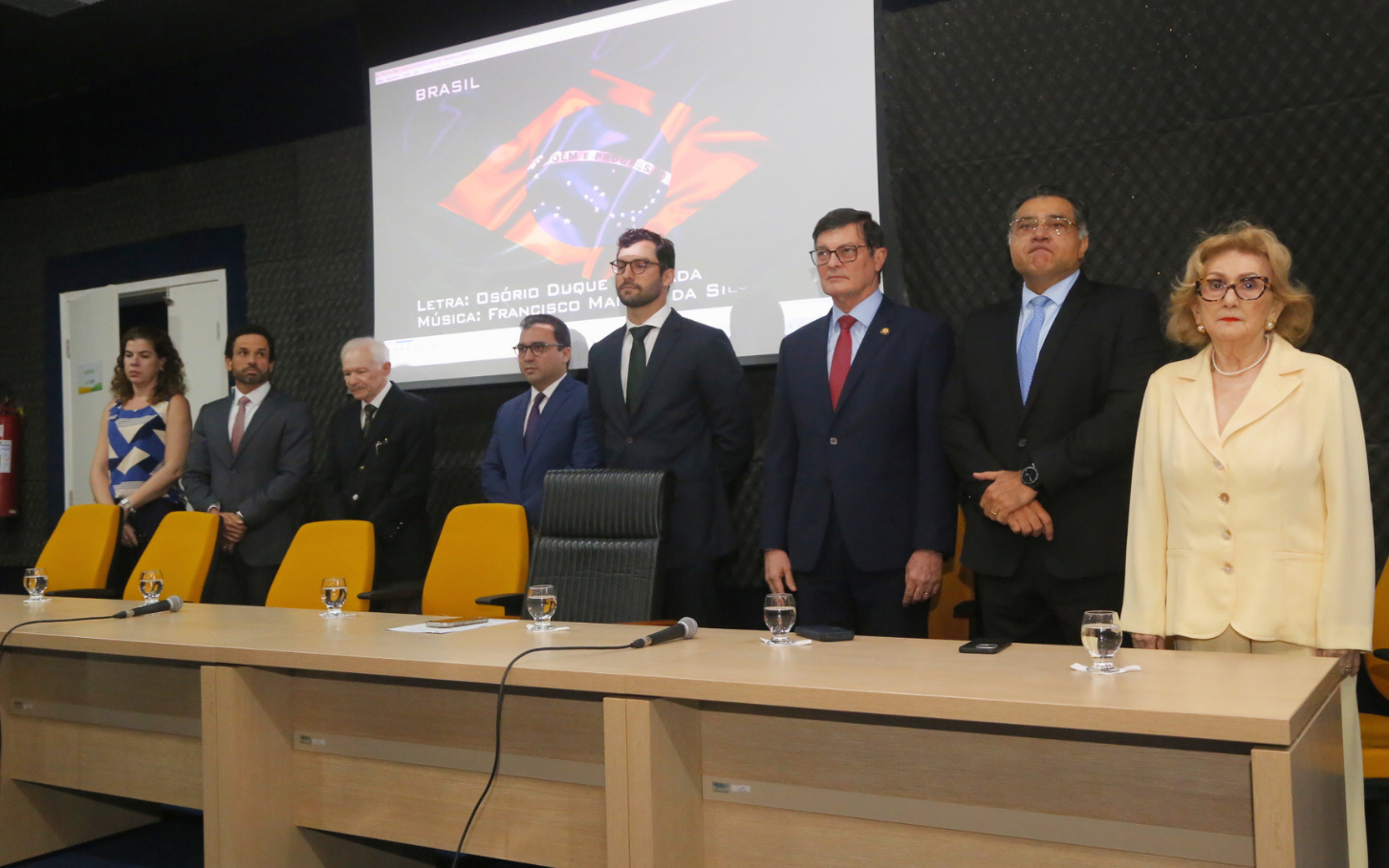 Arce empossa novo conselheiro em solenidade prestigiada por autoridades estaduais